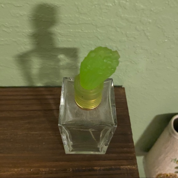 Fragrantica Vent Vert Pierre Balmain Bottle Glass - Picture 12 of 15